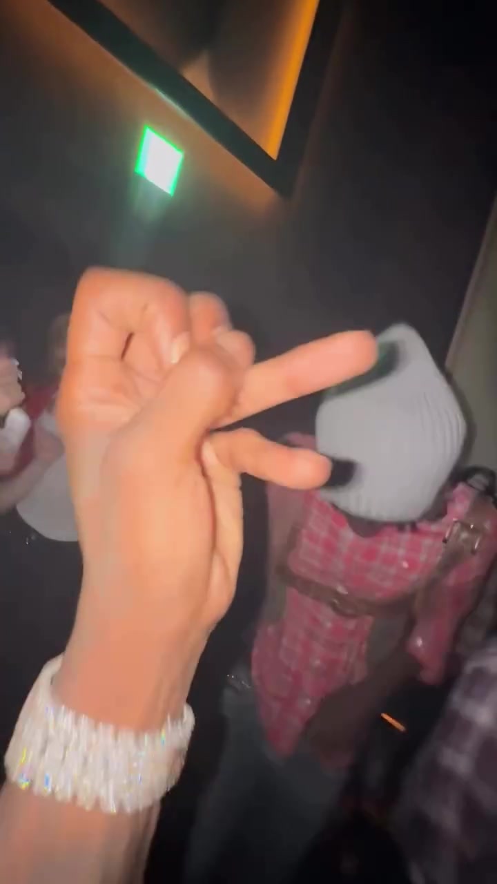 @Pz'