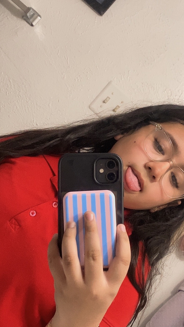 @:)😜:)