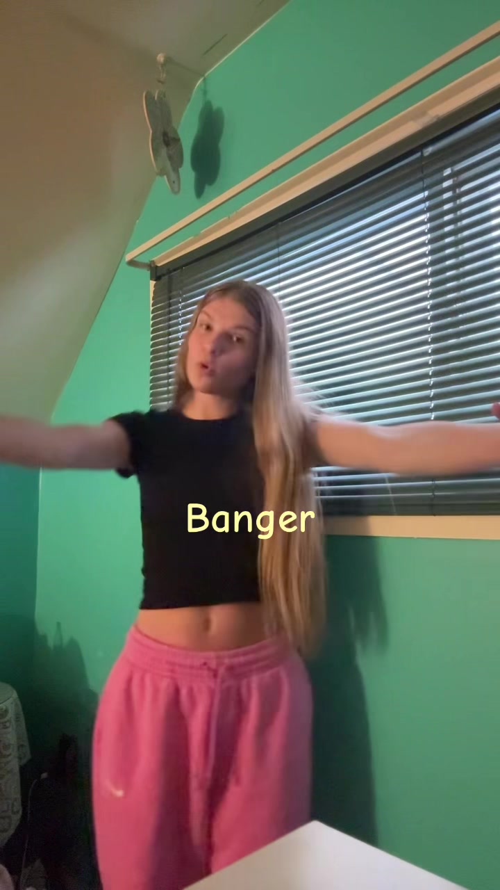 @🗝️🫧🌺🌥️☀️🫂