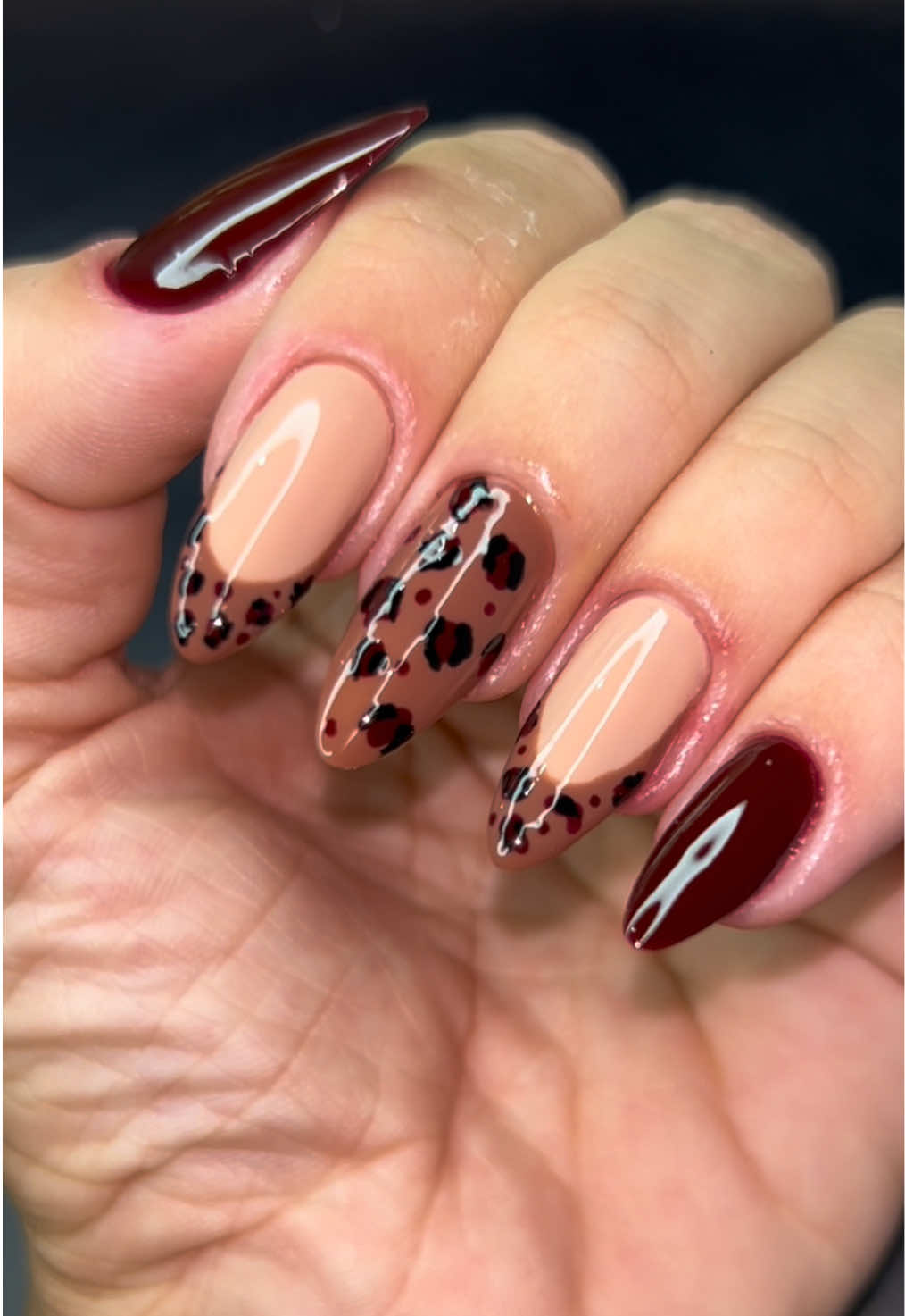 @Tha&iacute;s Marinho | Unhas Naturais