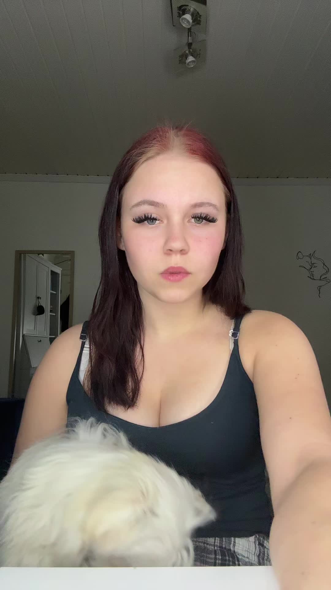 @emilia09_aa