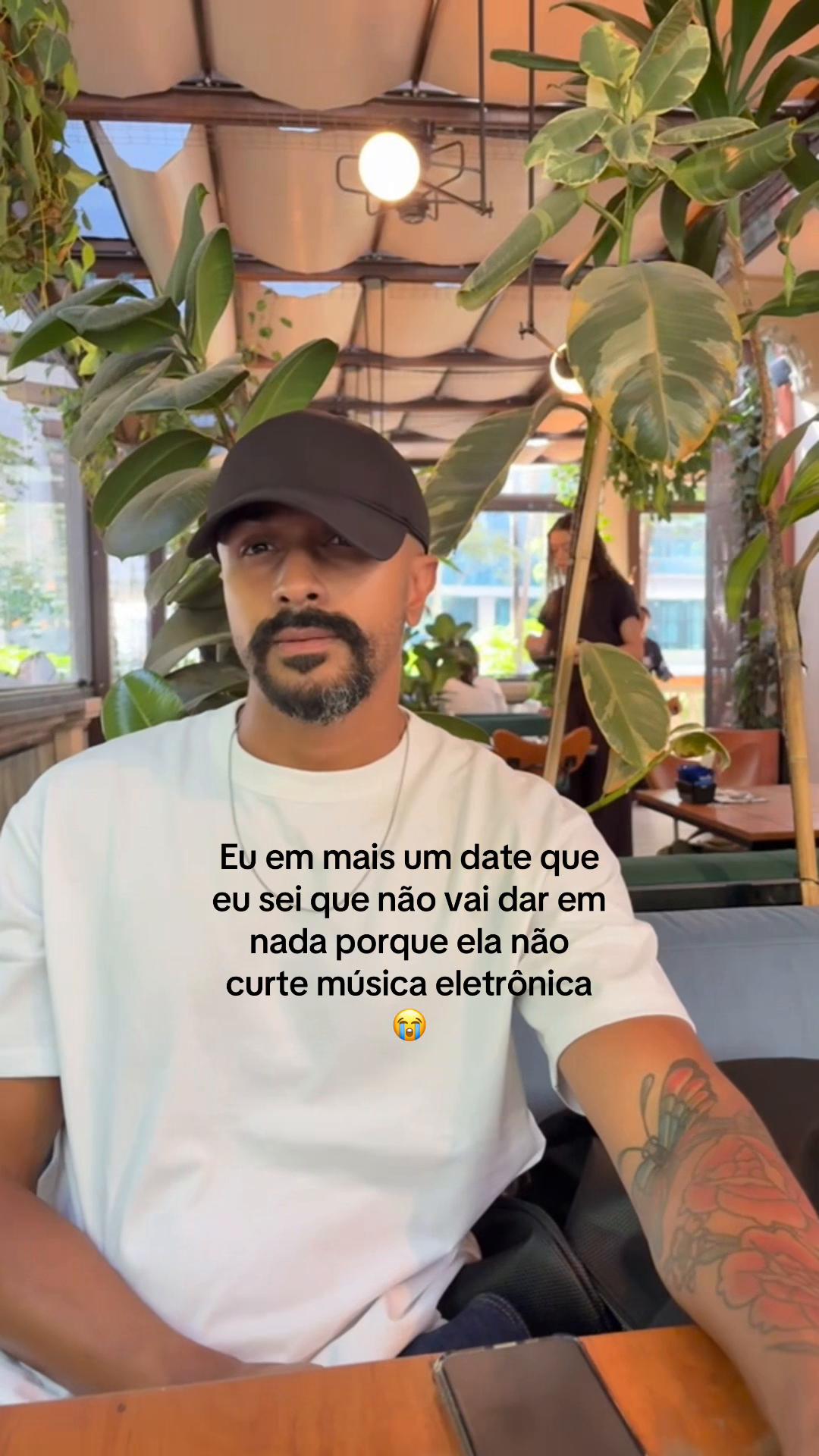 @lucianoleao