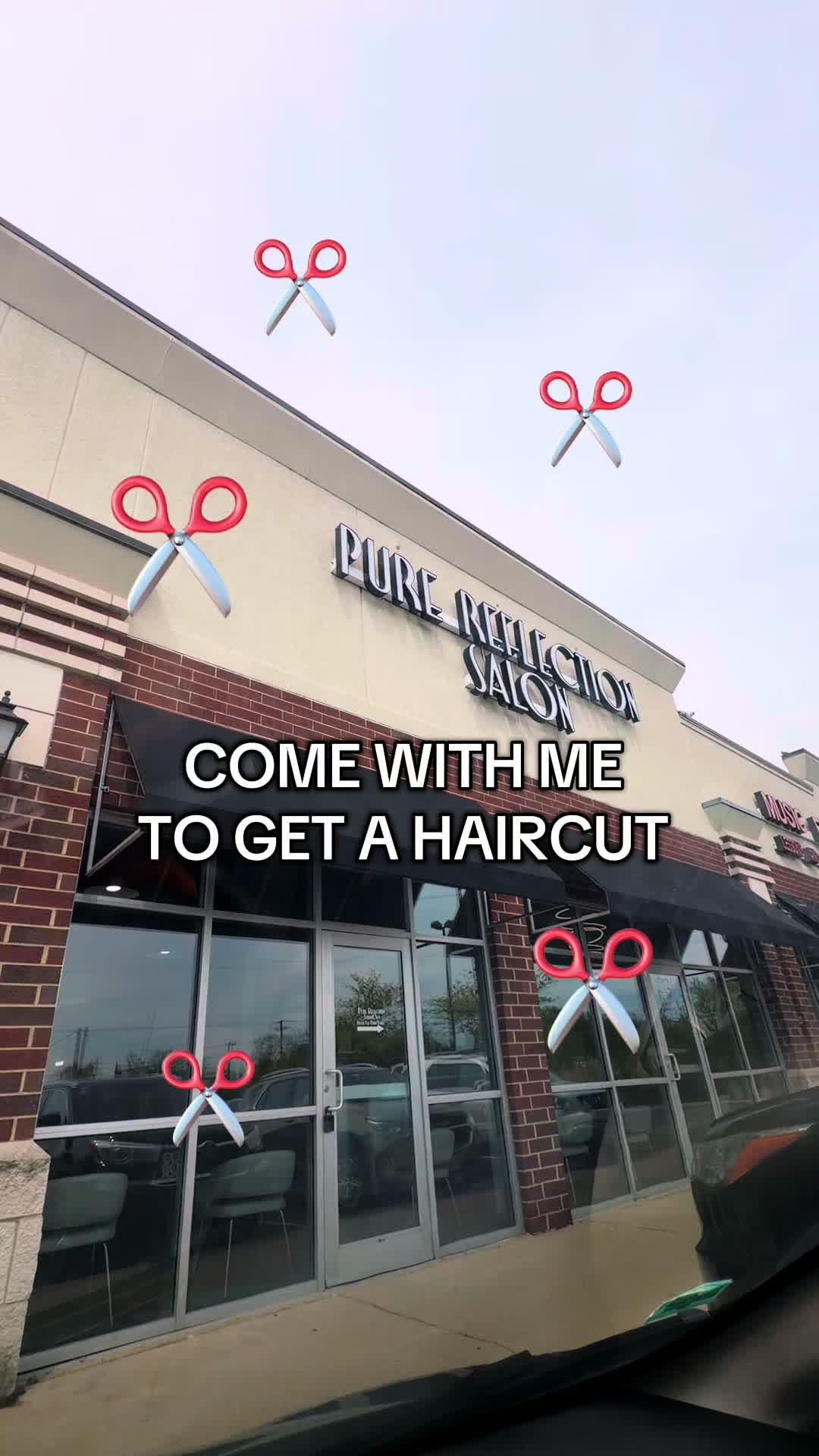 @itsmallorymoon