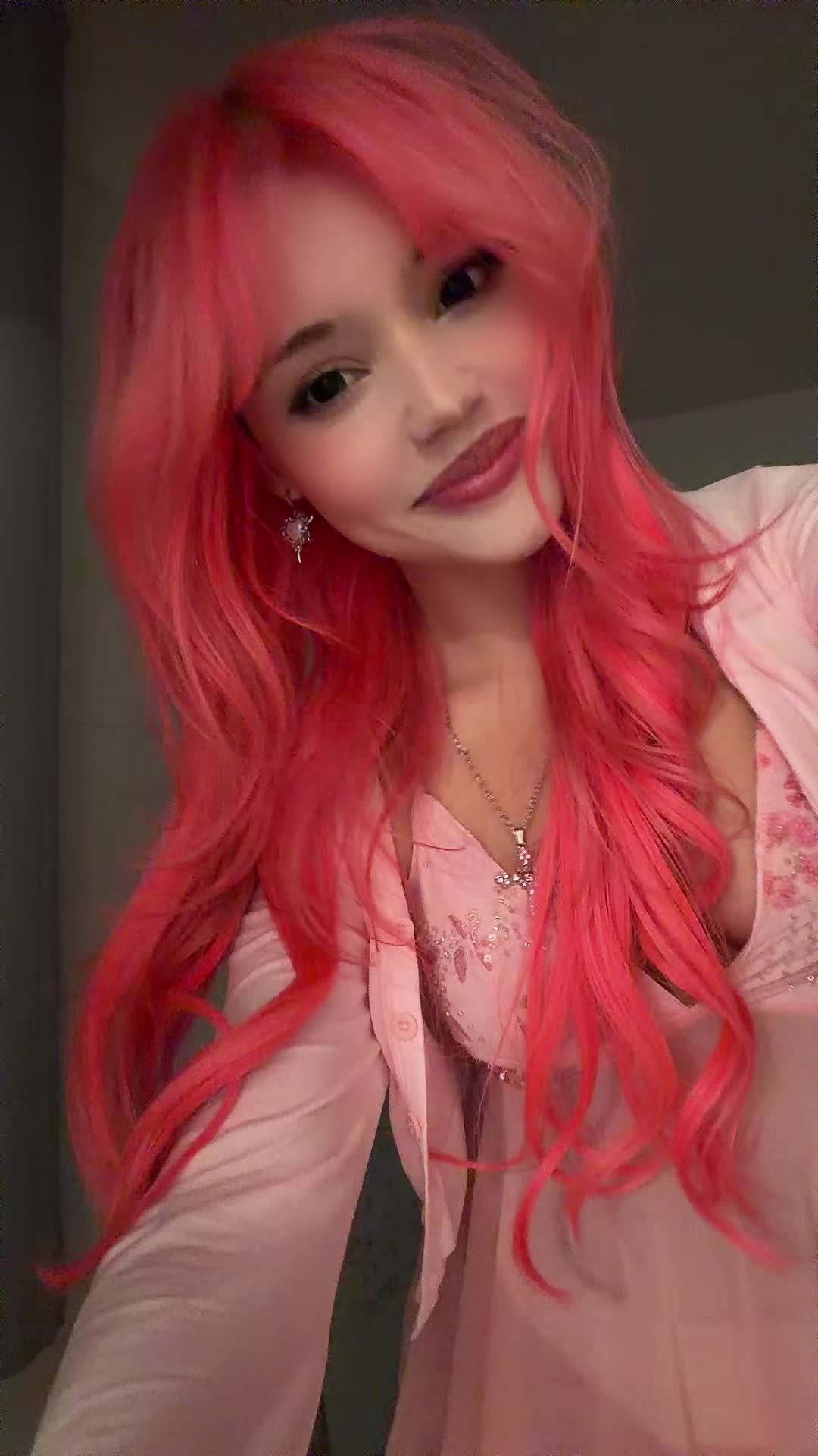 @isabella