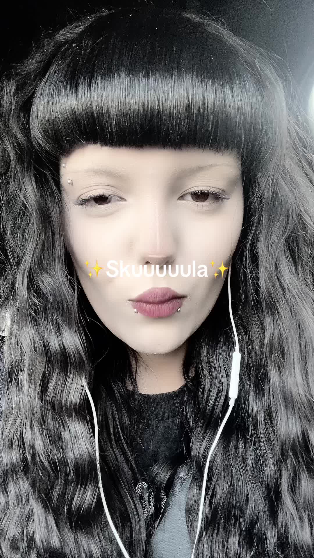 @Elisa