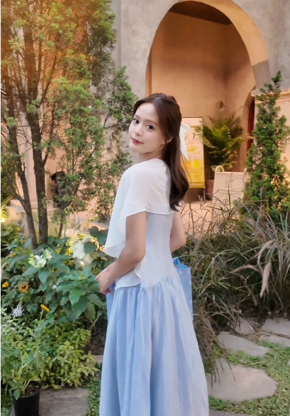 @Nguyễn Uyên Trang