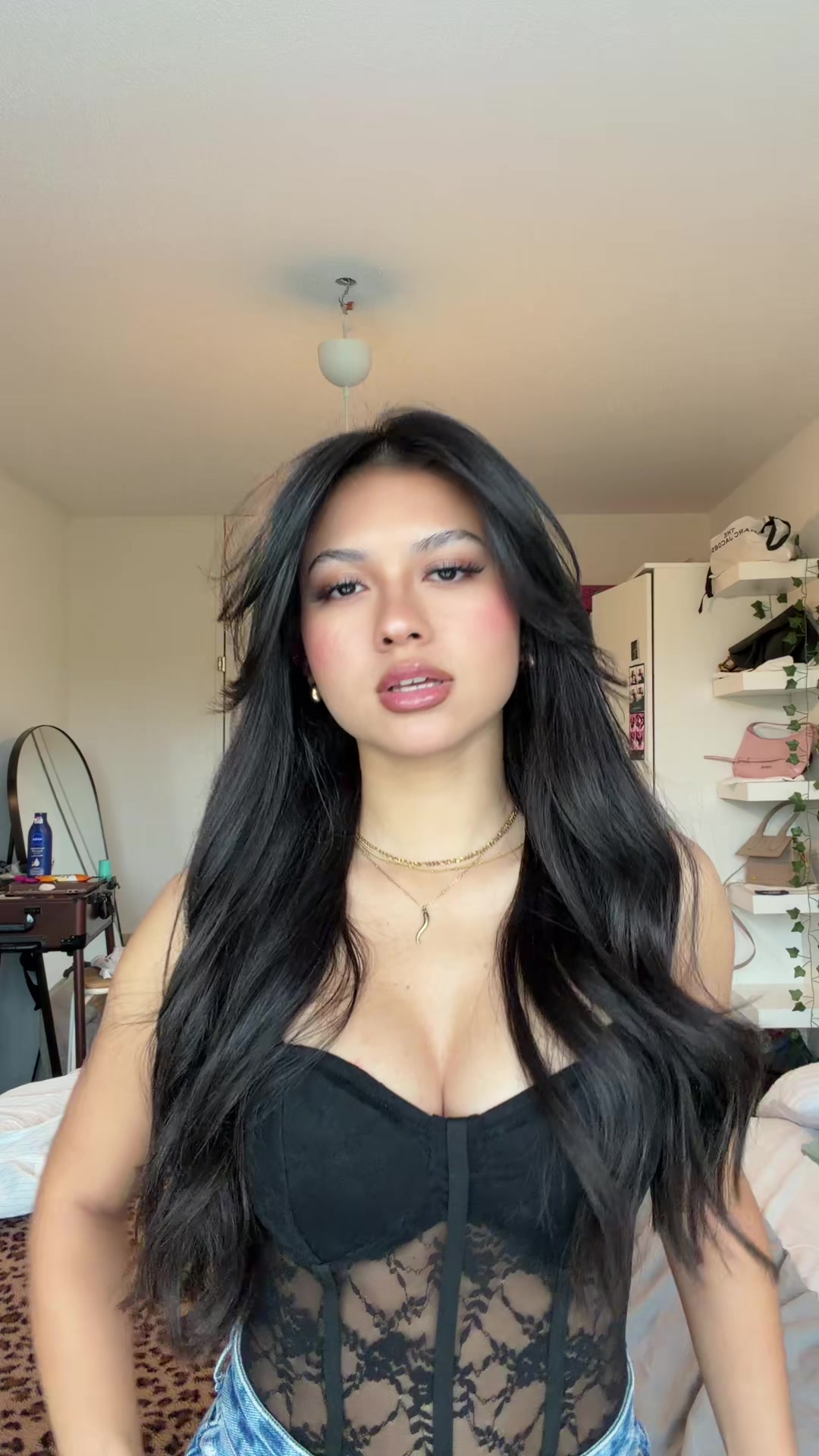 @youngqueenzbb