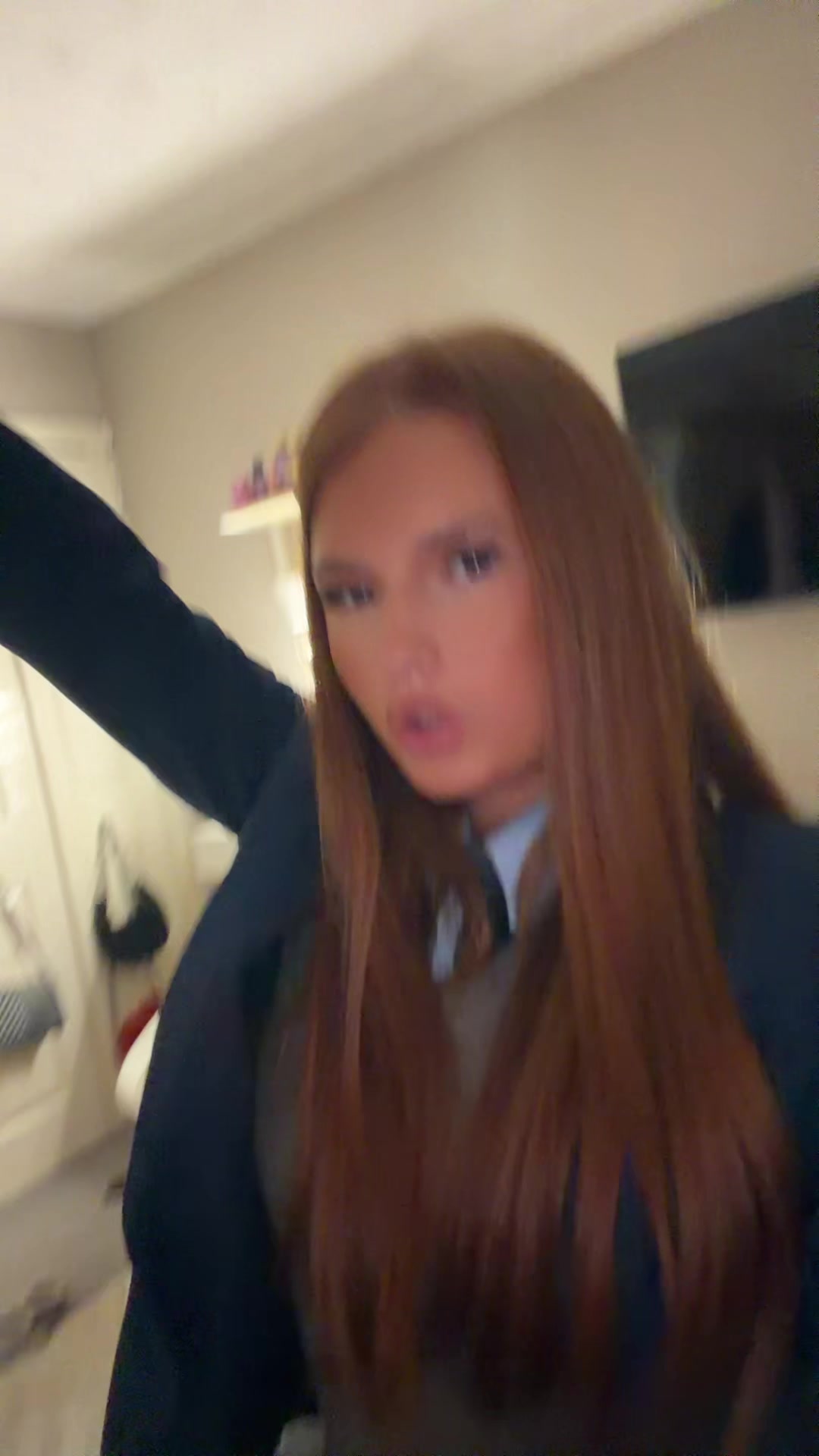 @serenandolivia