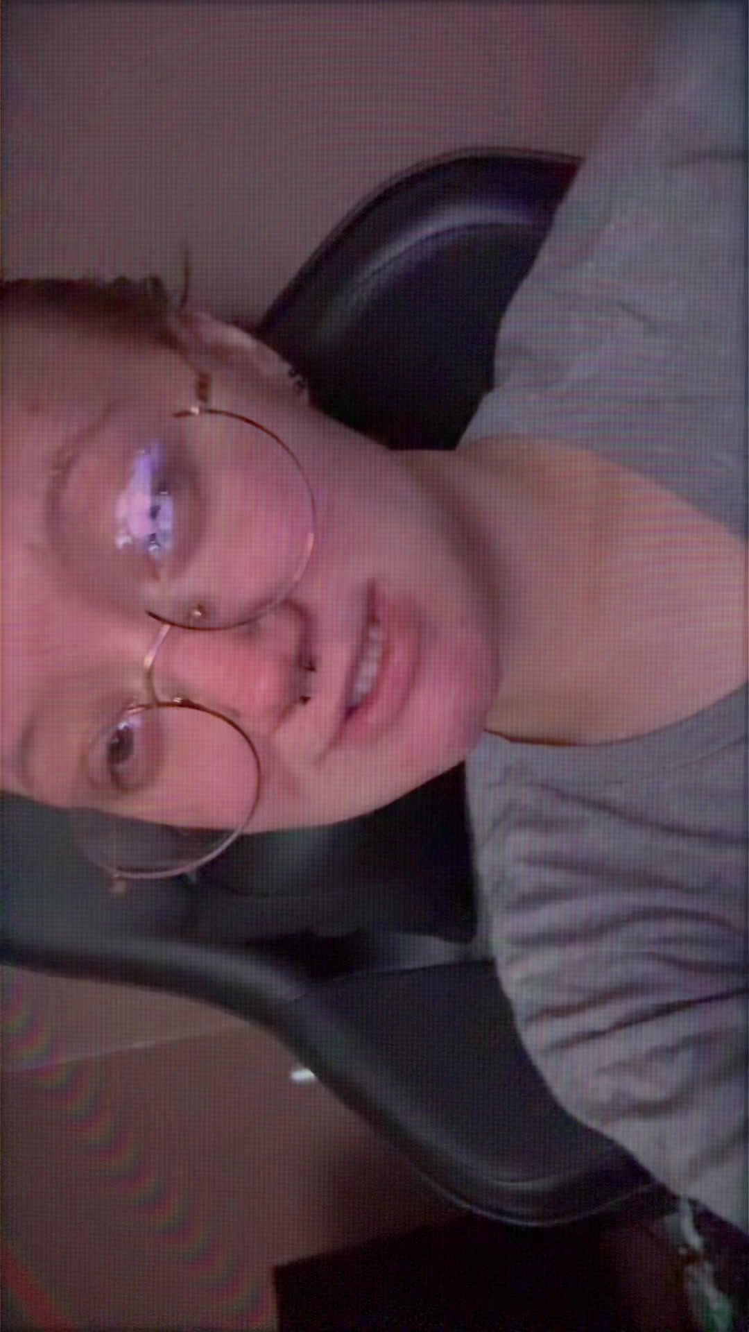 @B🖤