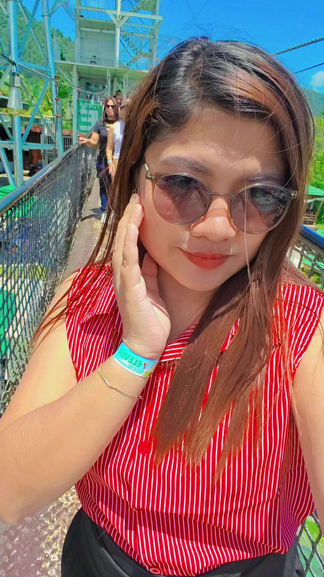 @LuvArtist17