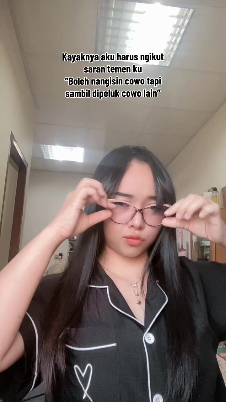@𝐴𝑛𝑎𝑛𝑑𝑎_𝑦𝑢𝑙𝑦916