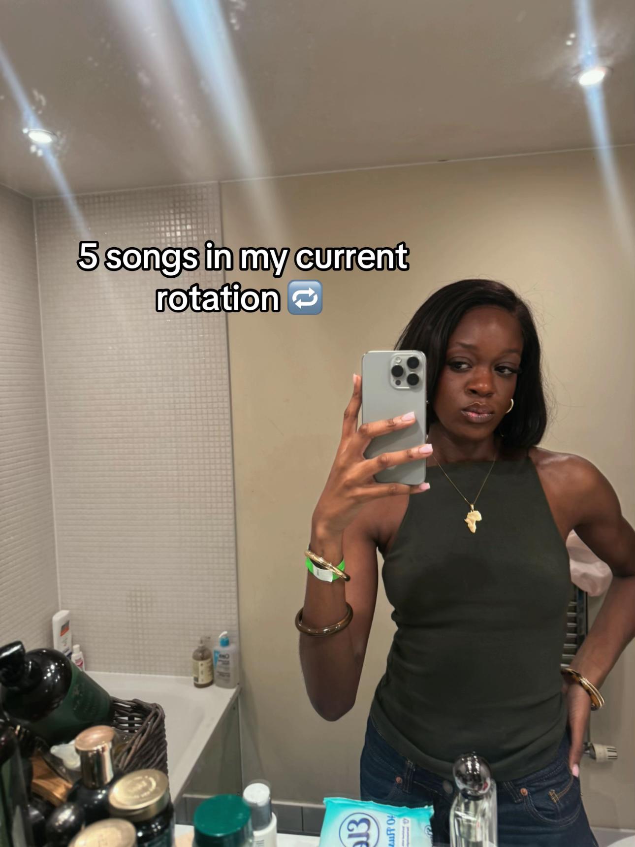 @funlola.