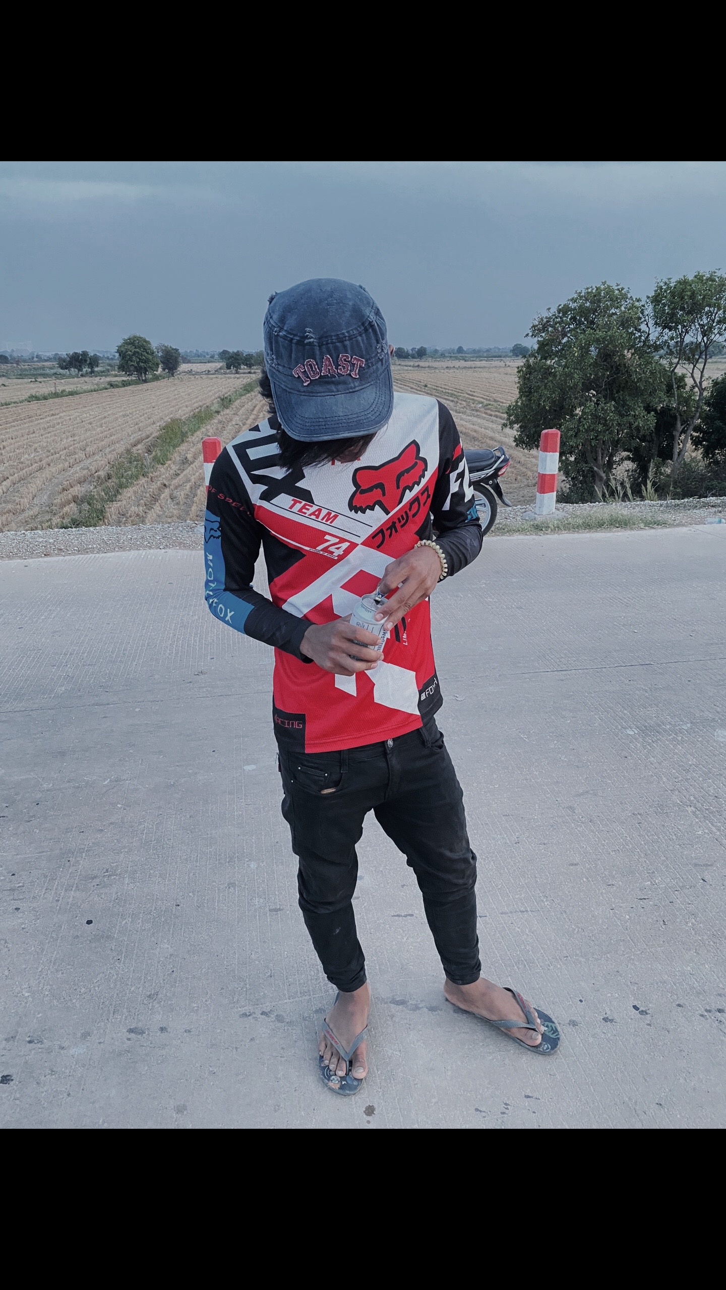 @Phanna&bull;fakee