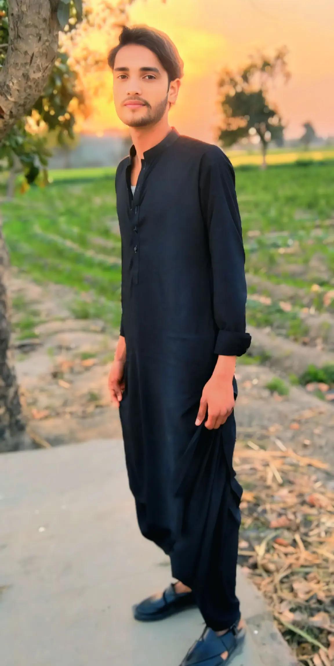 @👑  ViKRAM 👑 SAHAB🥀✌️👑