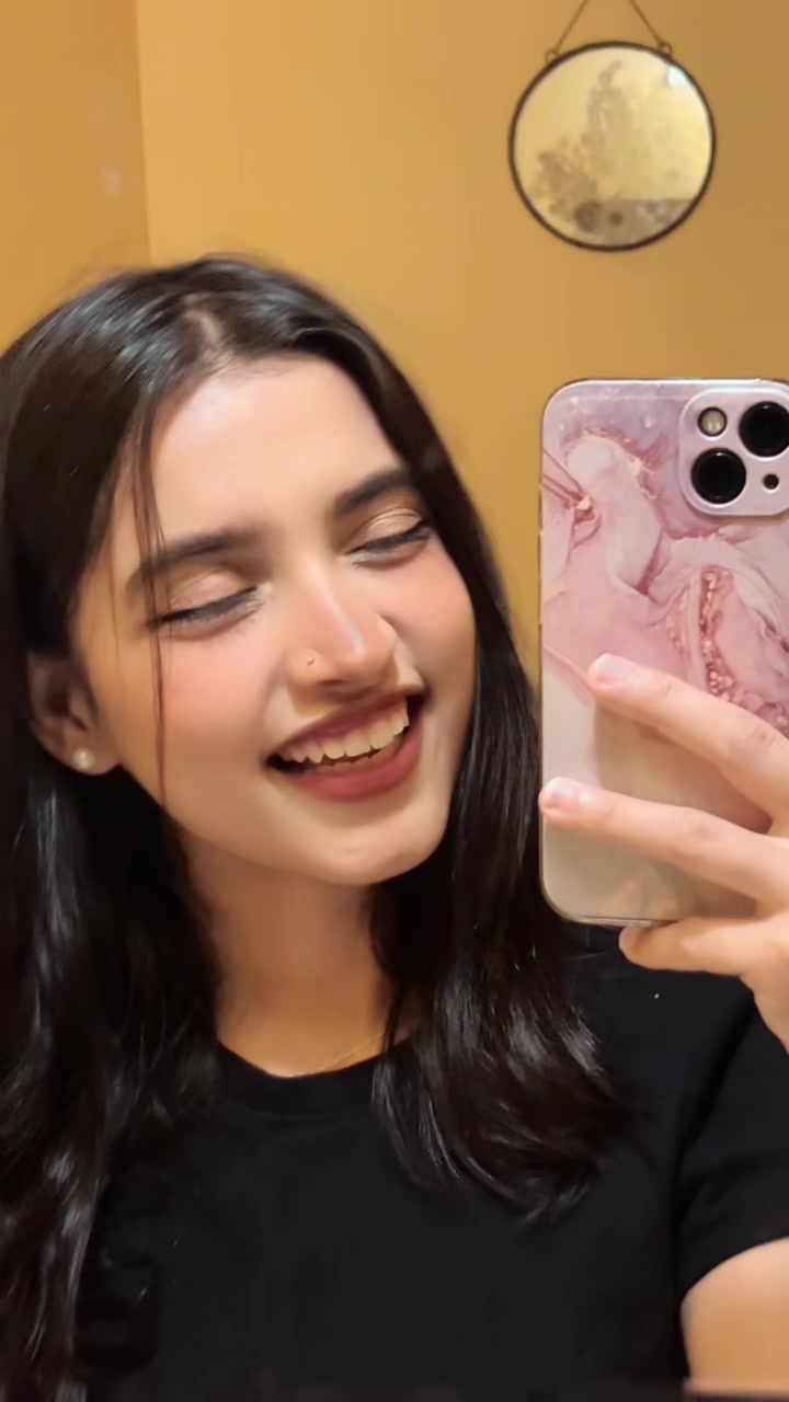 @Aaradhana 💫