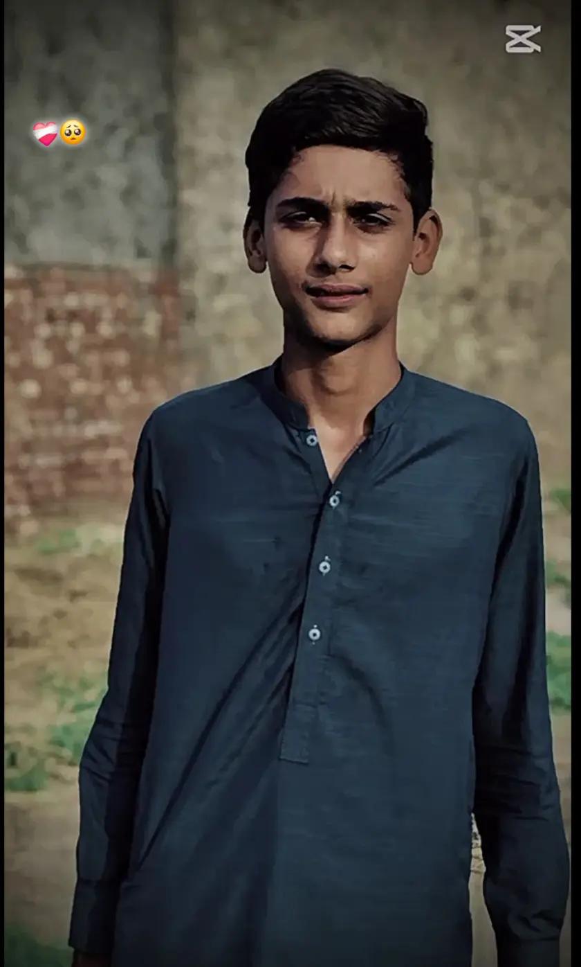 @ہنی کہتے ہیں 🦅