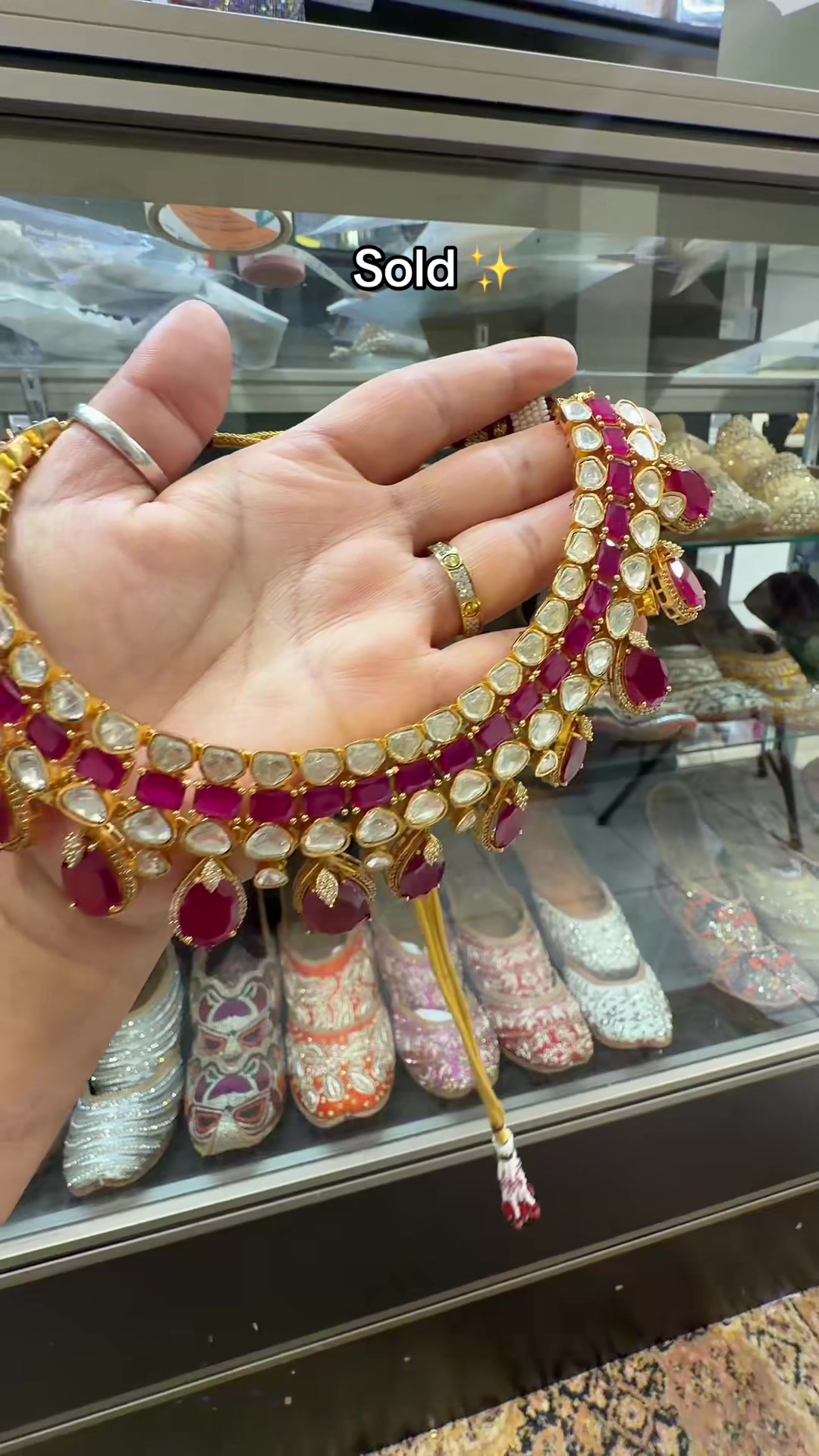 @Sparkling designs 🧿