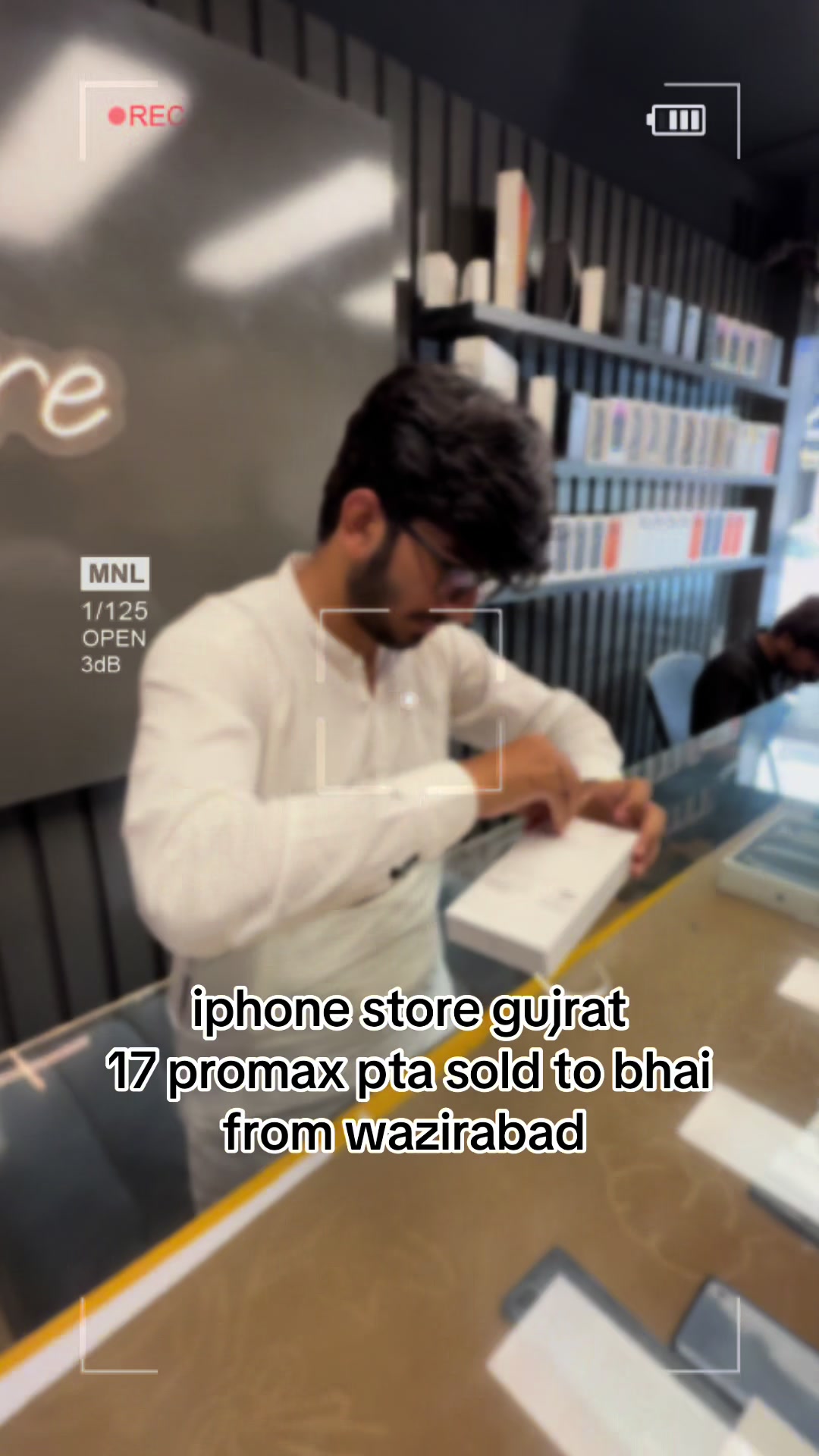 @iphone.store.gujrat