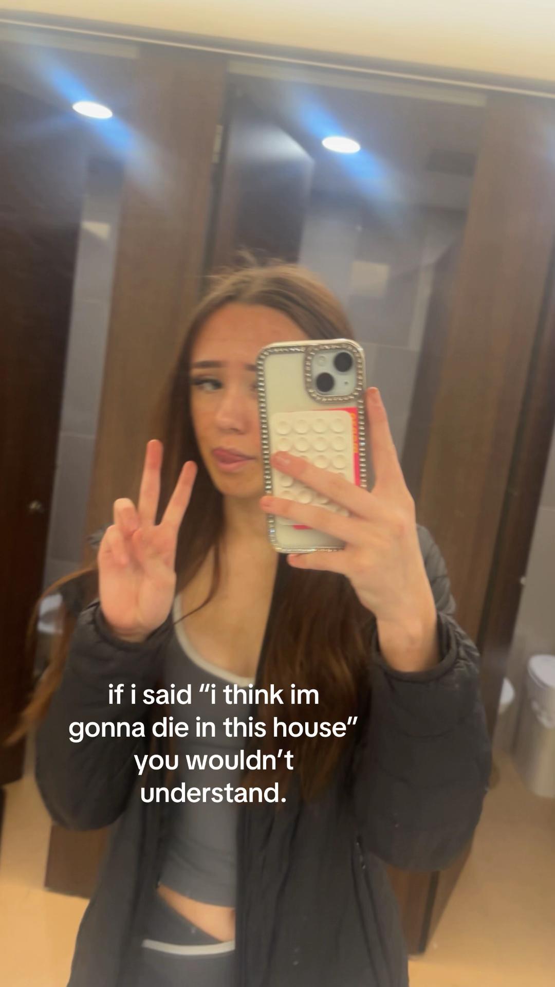 @𝐭𝐚𝐲𝐥𝐨𝐫-𝐫𝐚𝐞.&rsquo;🤍🫶🏽