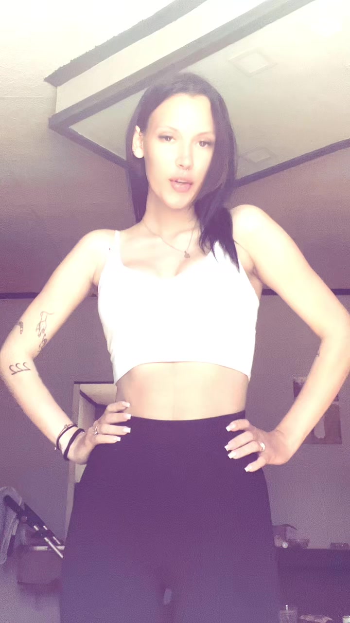 @𝙎𝙖𝙣𝙙𝙧𝙞𝙘𝙞 👧🏻