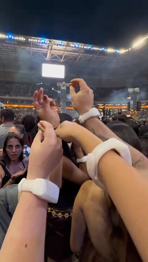 @Lu&iacute;za Pessoa