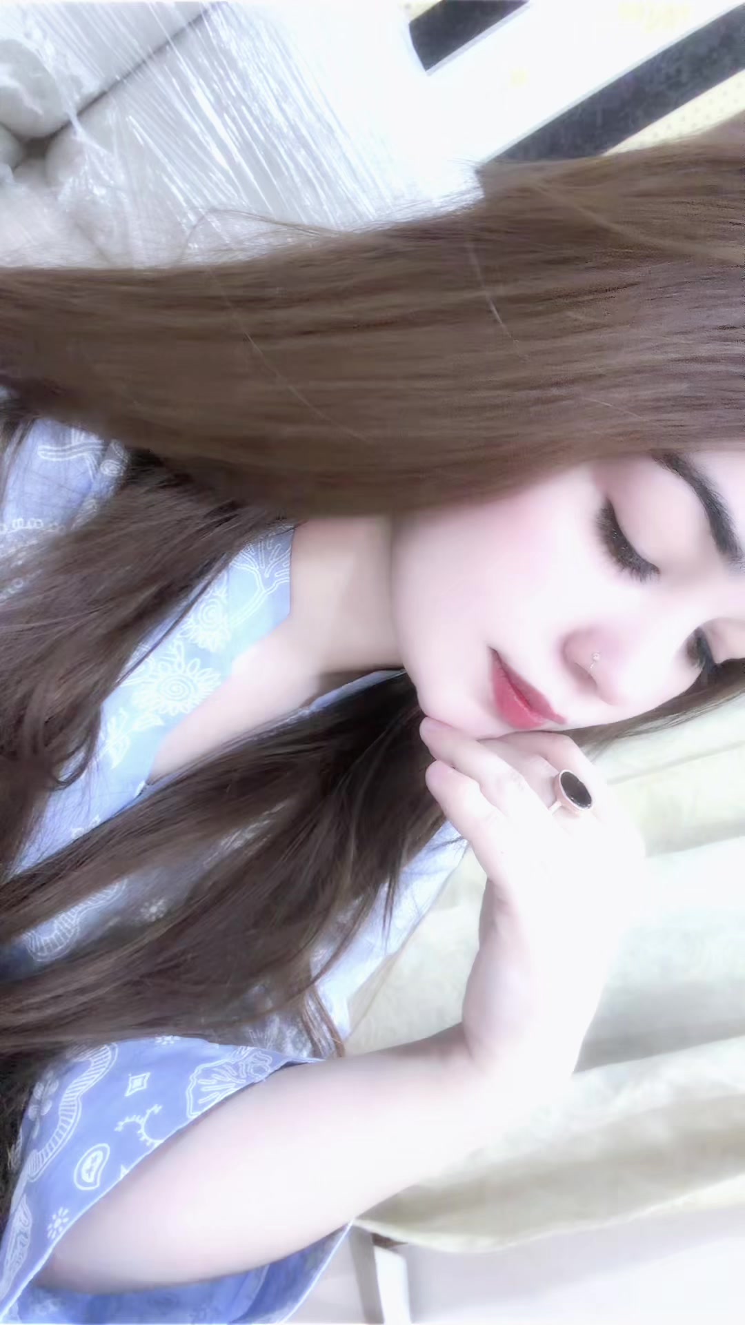 @Lovely Khan 🥀