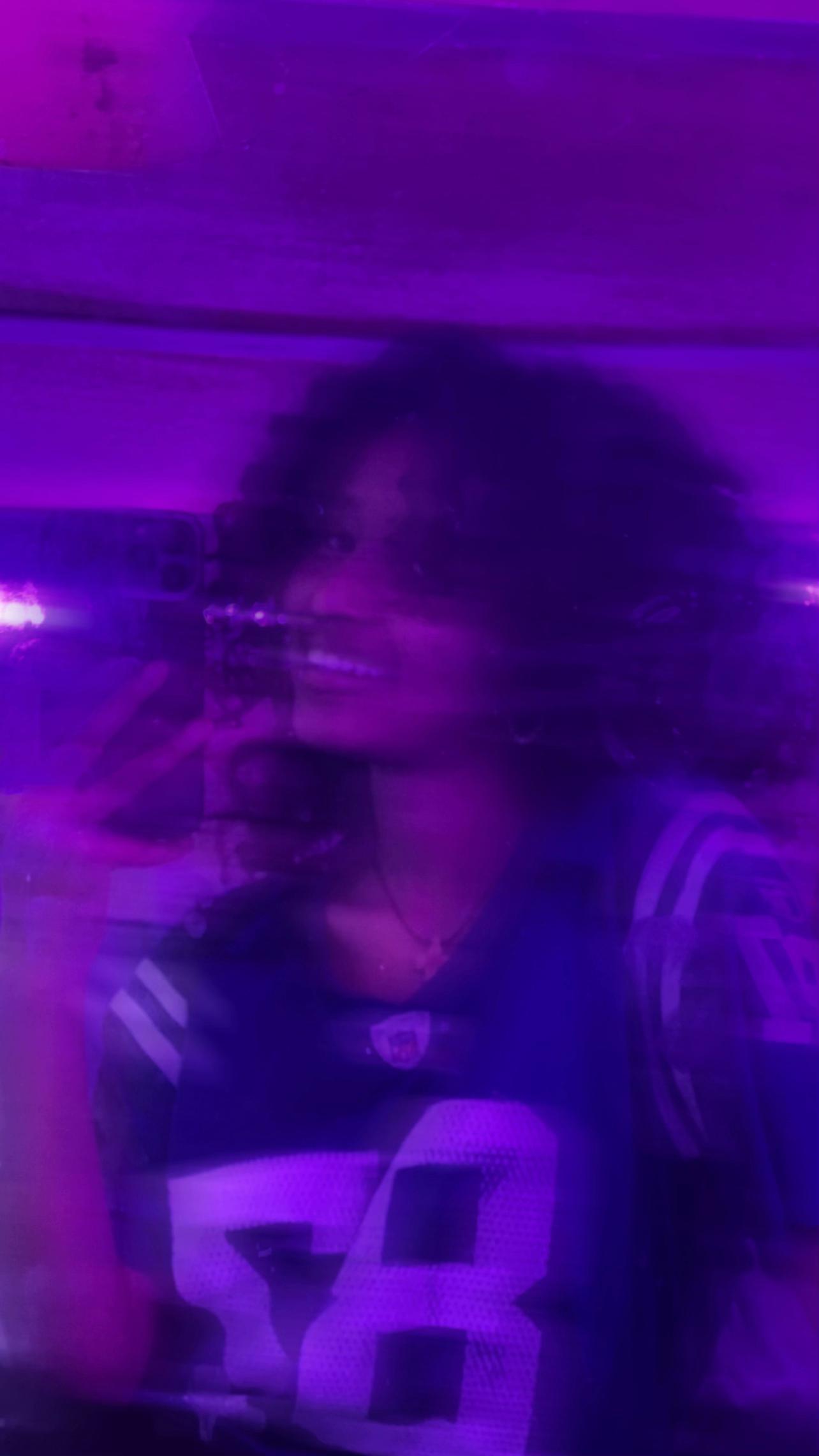@ላኮኒC
