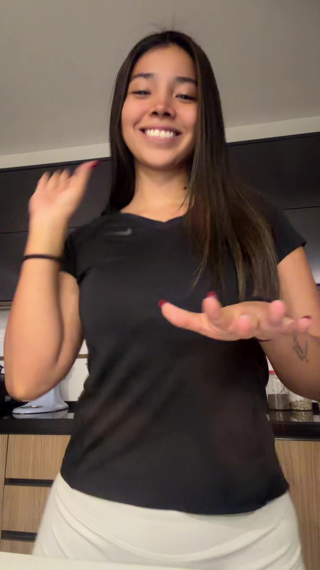 @Anamile Camila