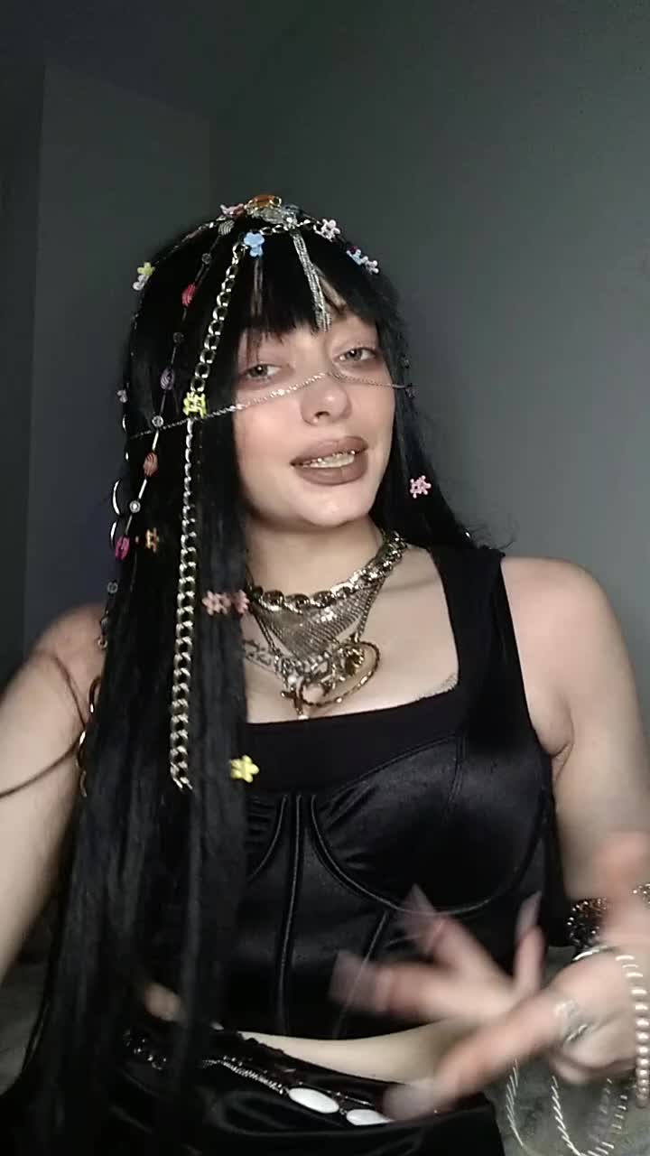 @Jazlyncrayz