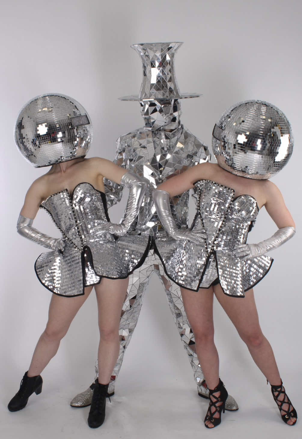 @discodancers_