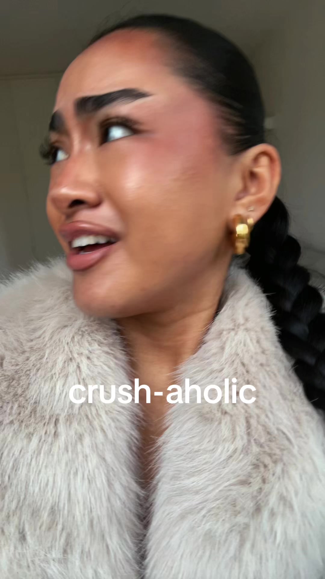 @TH💋NIA