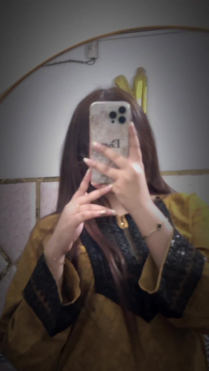 @𝑭𝒊𝒛𝒂 𝑸𝒖𝒓𝒆𝒔𝒉𝒊❤️