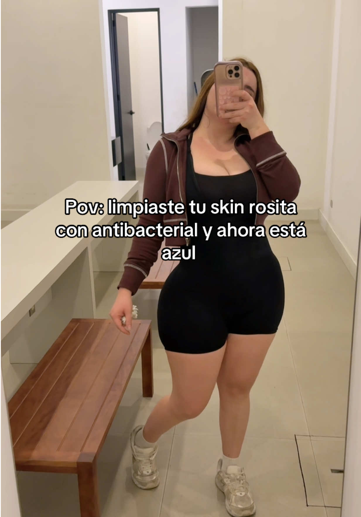 @Bella