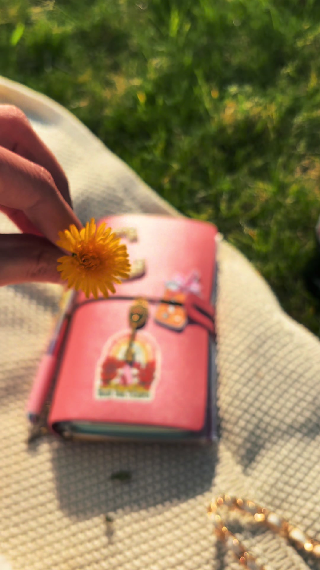@Girl Therapy | XOXO, Dolly