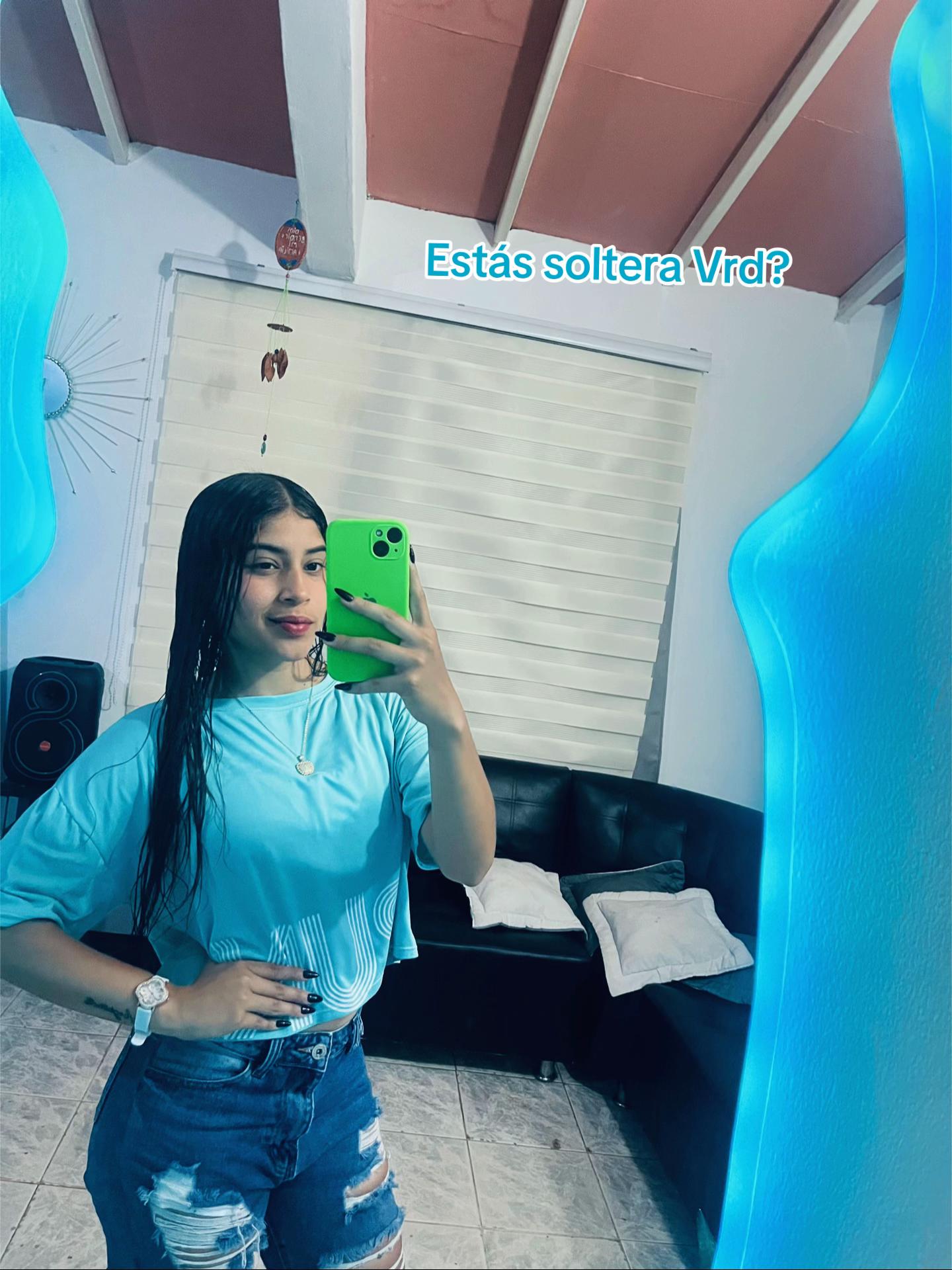 @𝓐𝓻𝓲𝓪𝓷𝓷𝔂 𝓕𝓮𝓻𝓻𝓮𝓻&hearts;️