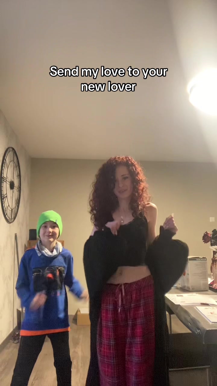 @𝒮𝒶𝓂𝒾𝓇𝒶 ྀིྀི