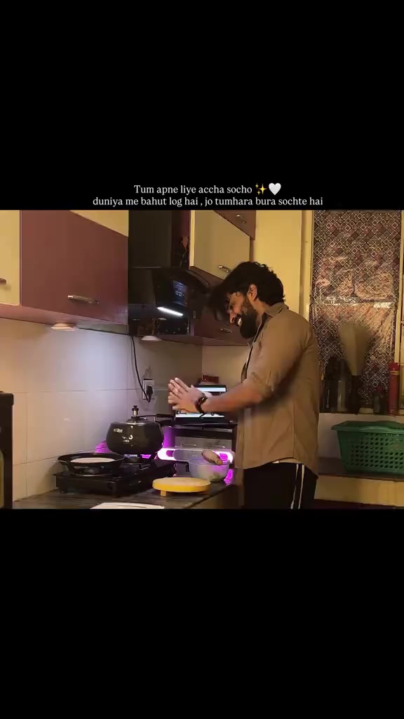 @🇦🇪Faizi 252 🇵🇰