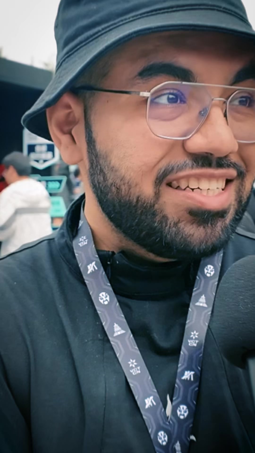 @RavishingRavish