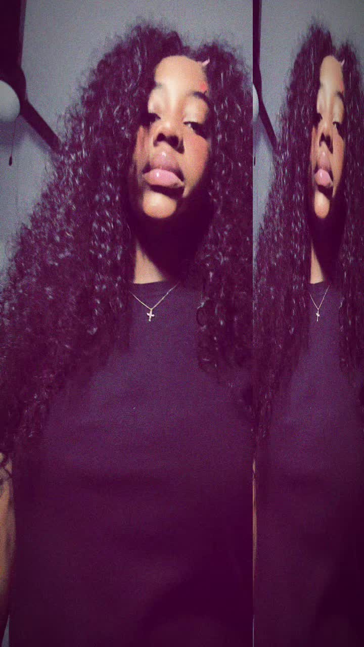 @itzmooski