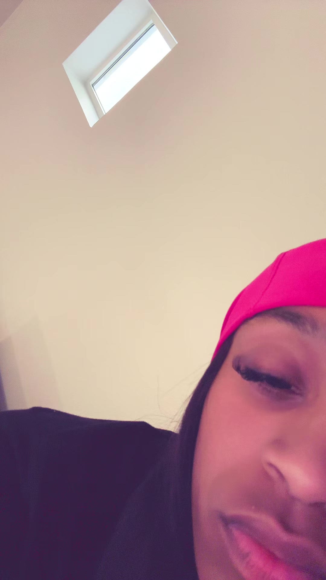 @👩🏽&zwj;❤️&zwj;💋&zwj;👩🏽