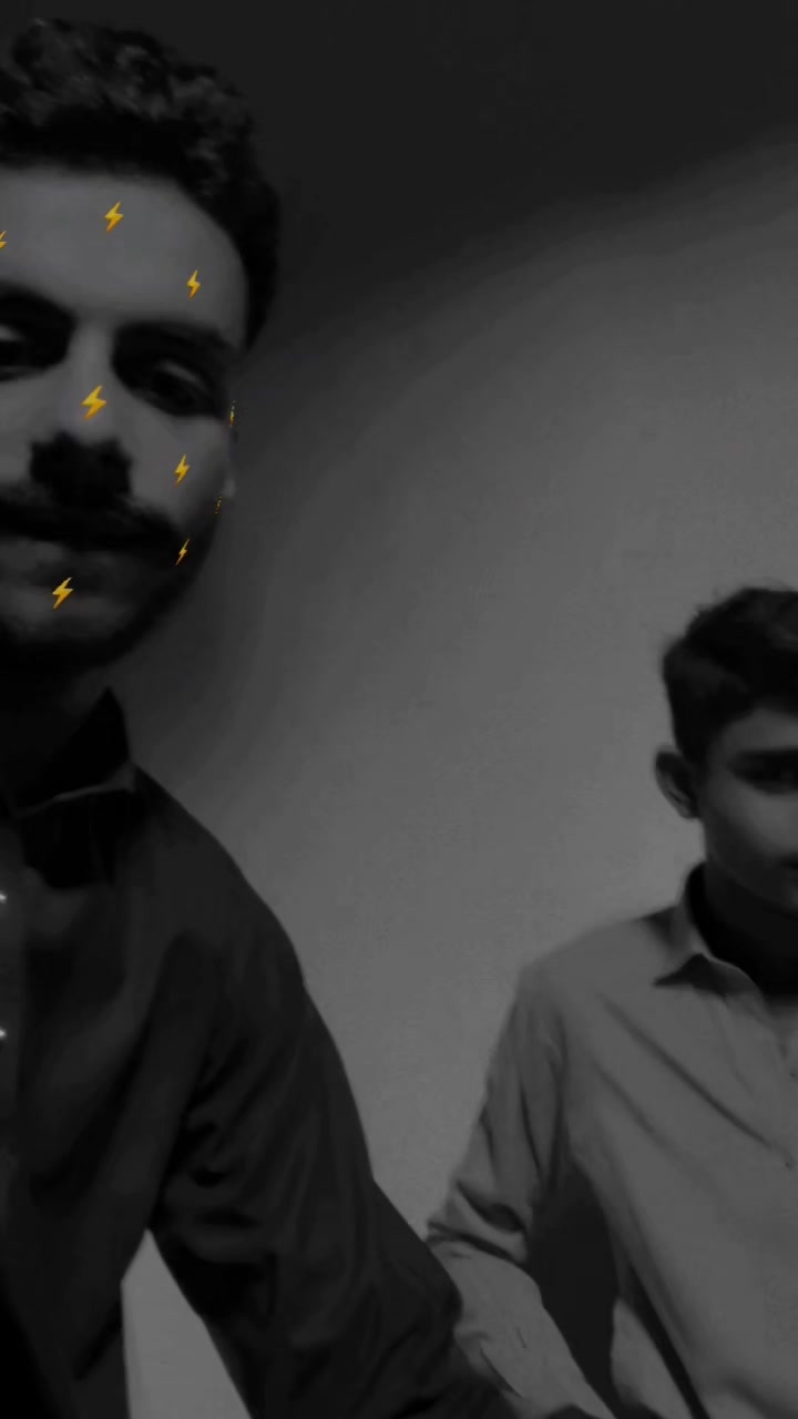 @- 𝓝𝓲𝓴𝓴𝓪 𝓚𝓱𝓪𝓷-~🚩