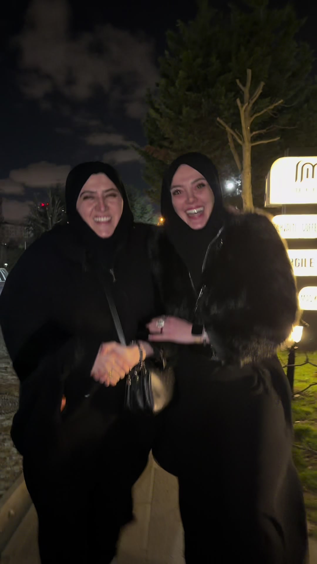 @B&uuml;şra Irem Tirindaz