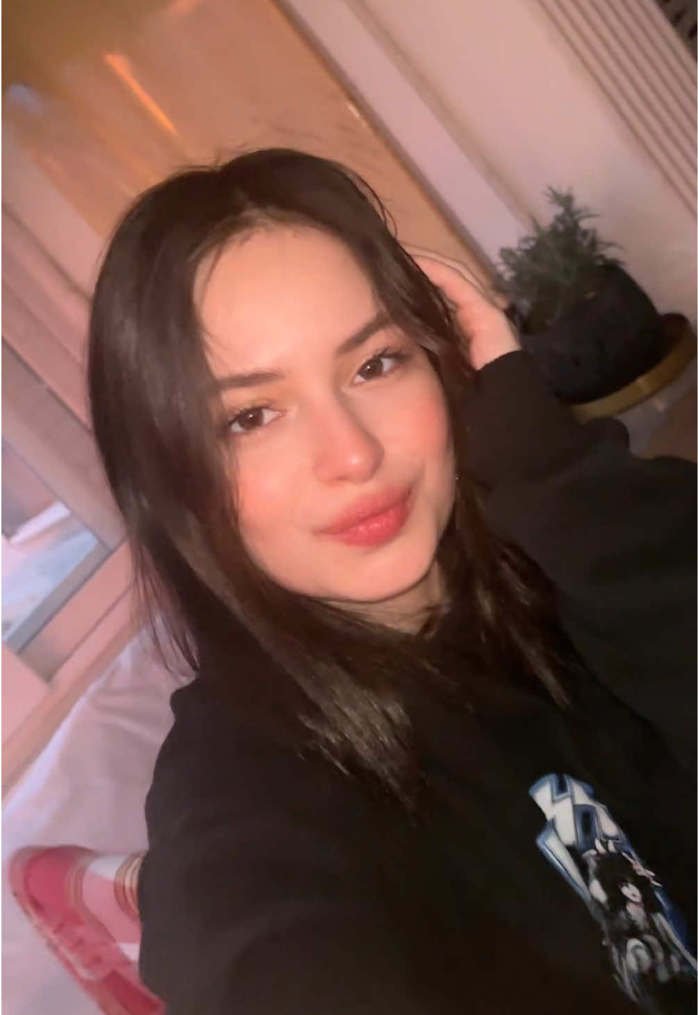 @Lara