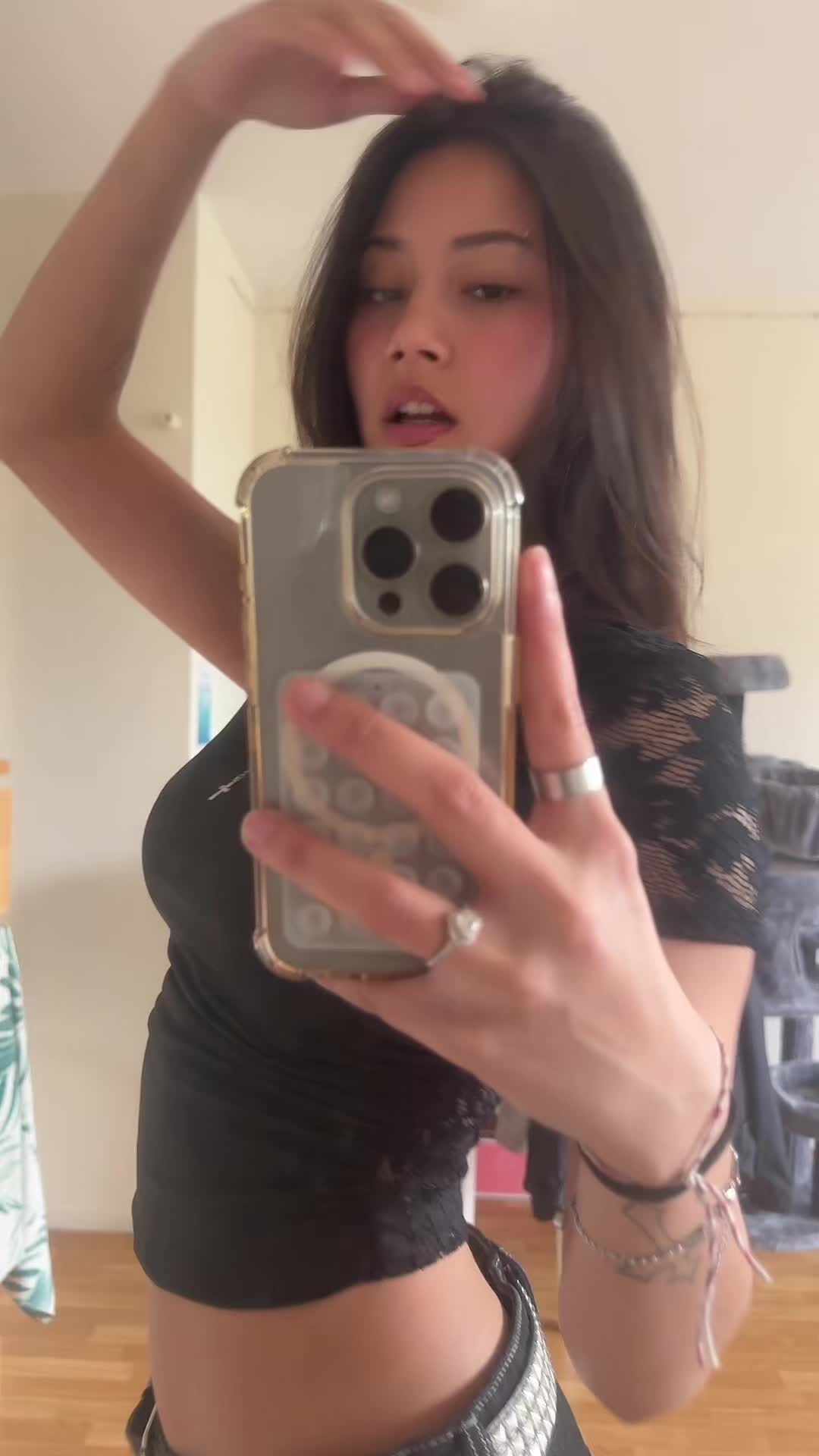 @💋.
