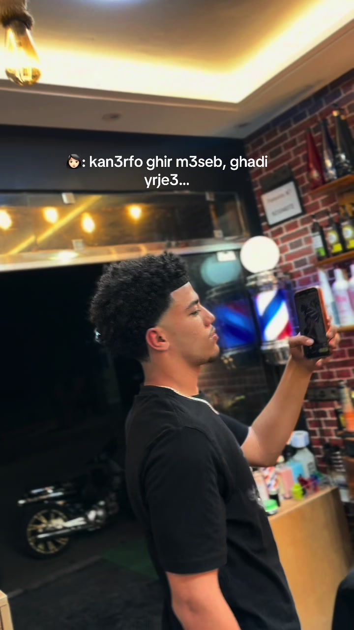 @R''👁️