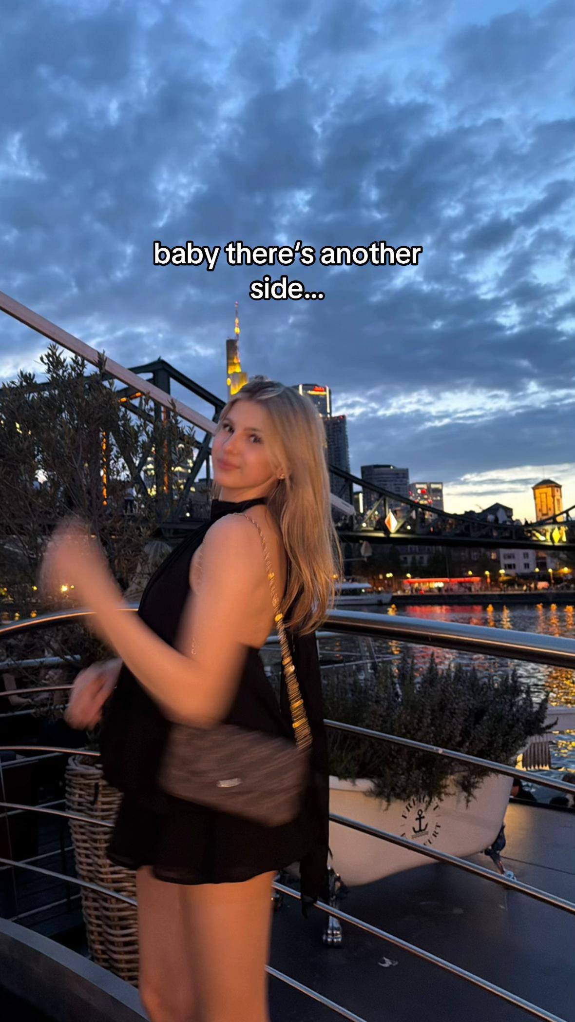 @LUNA WEBER