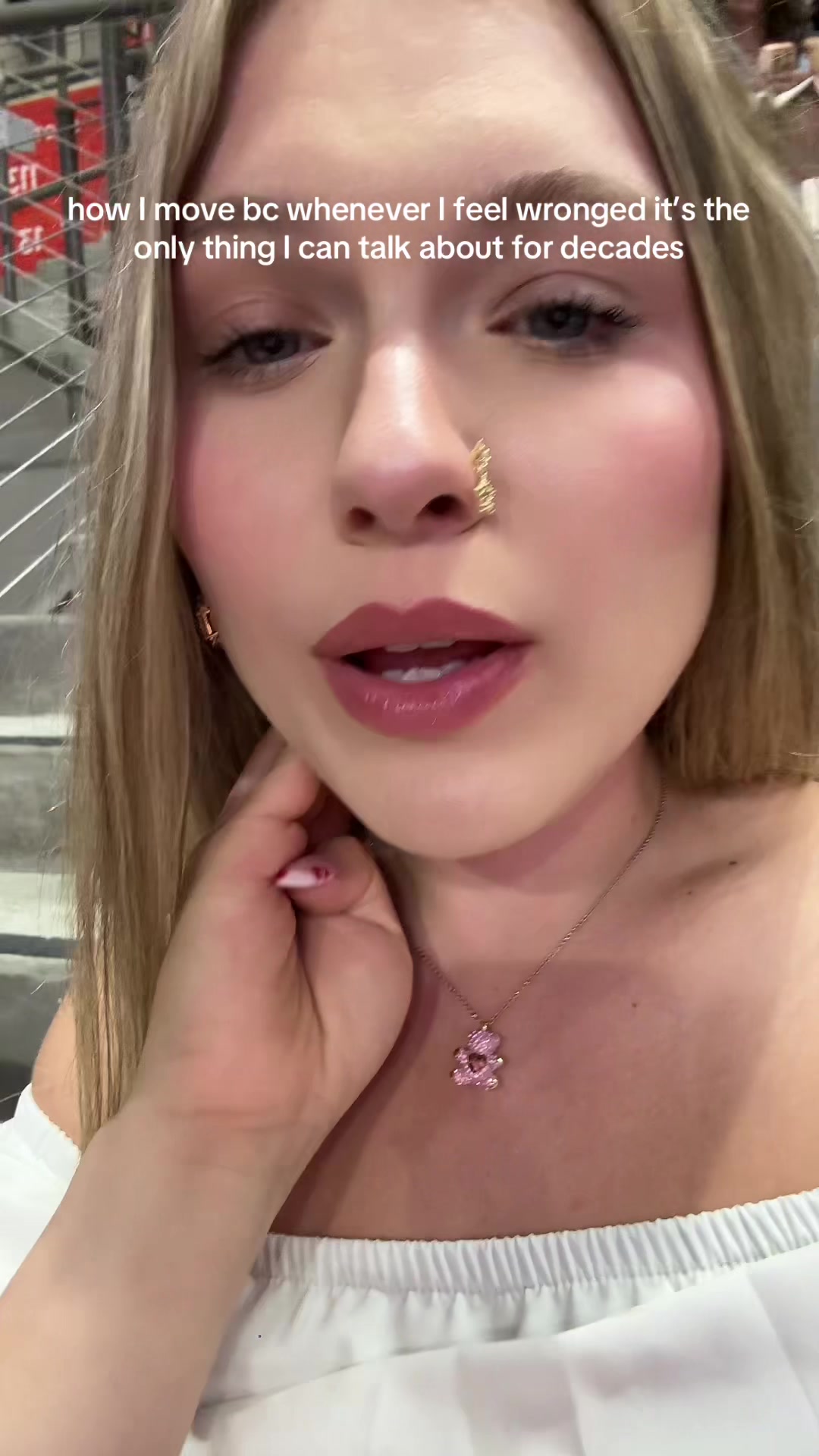 @leavesloneczkoalone