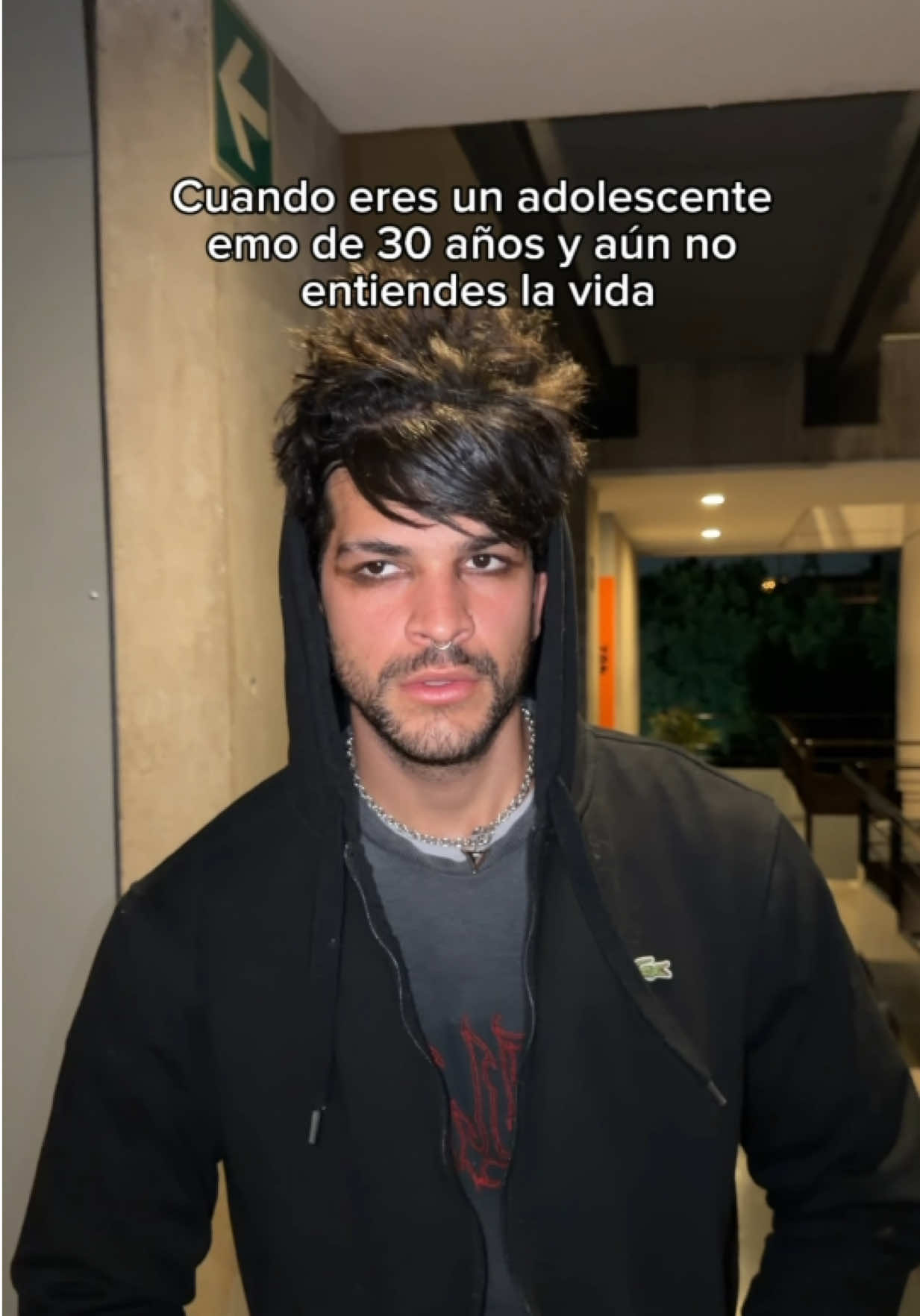 @bernardo flores