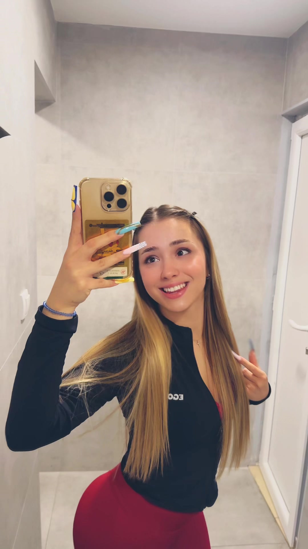 @yovanasavovic