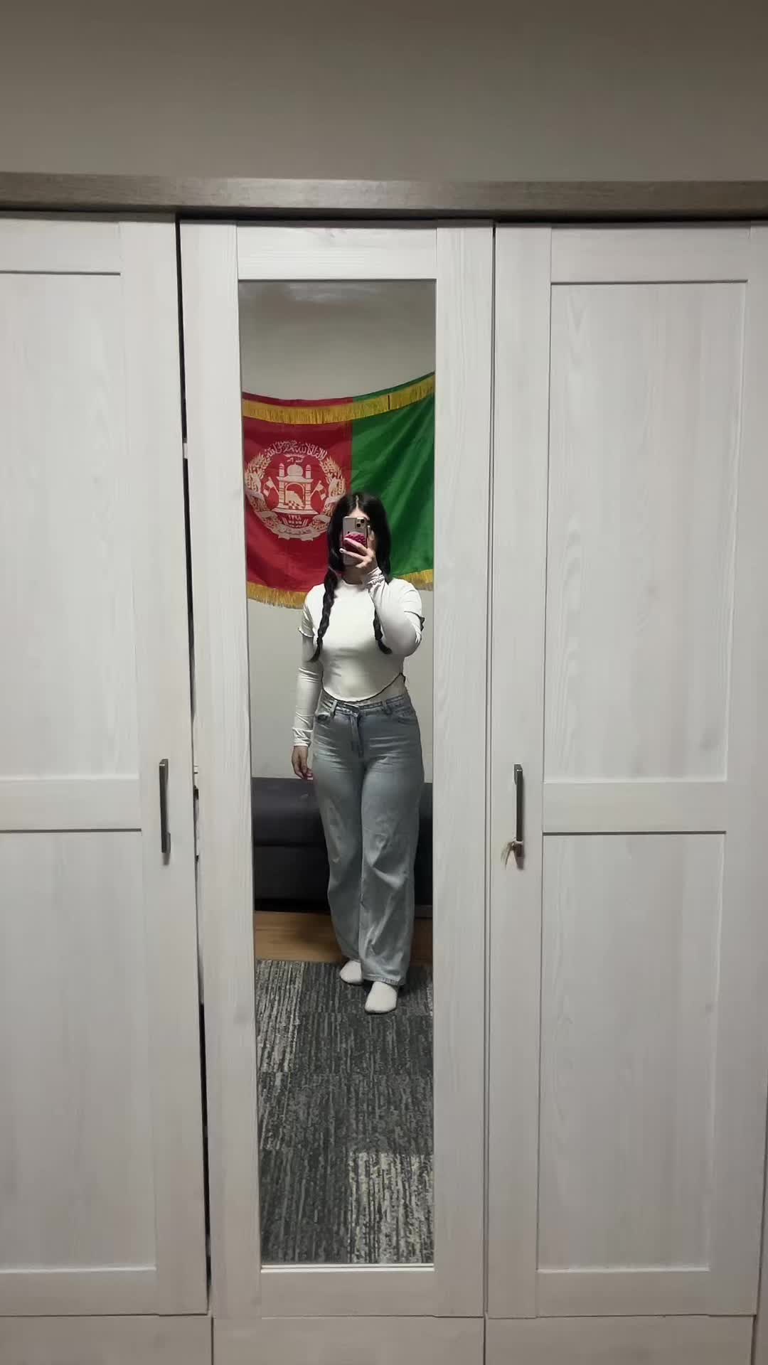 @AᖴGᕼᗩᑎ Sᗩᖇᗩᕼ ❤️🇦🇫